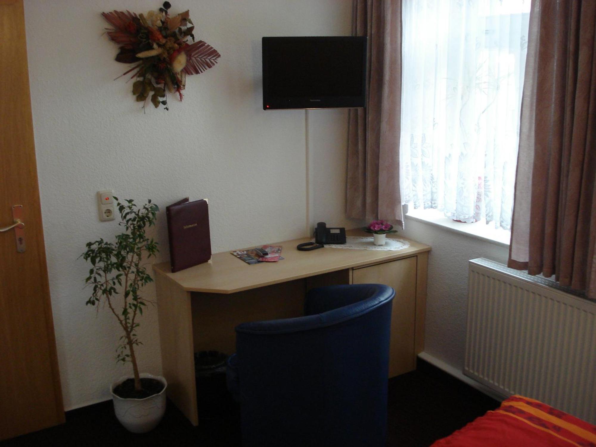 Hotel Bierstuebl Sangerhausen Ngoại thất bức ảnh