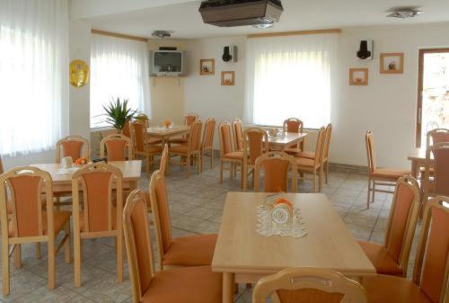 Hotel Bierstuebl Sangerhausen Ngoại thất bức ảnh